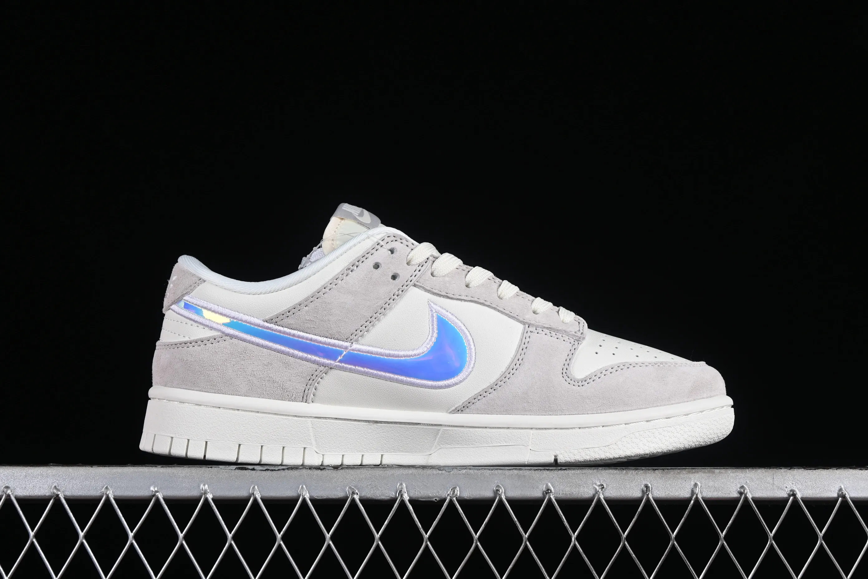 All categories Nk SB Dunk Series Nk SB Dunk Low low-top sneakers Nk Dunk Low "Iridescent Swoosh" beige gray rainbow SB low-top casual sneakers HF5074-133